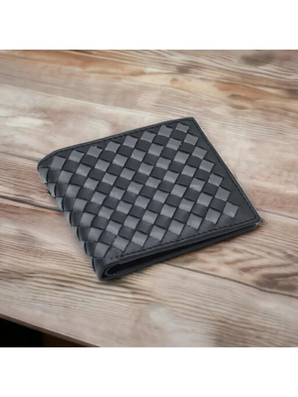Stylish Nappa Leather Wallet for Men, RFID Blocking, 8 Card Slots, Criss-Cross